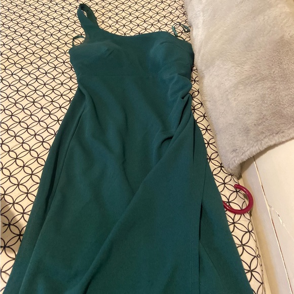 Windsor formal dress!! - Picture 2 of 2